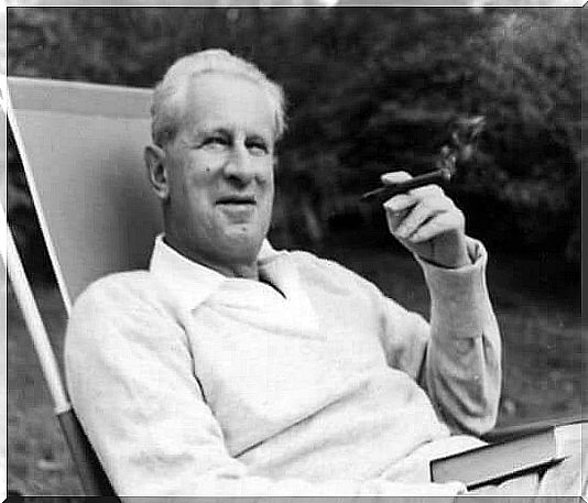 7 famous phrases by Marcuse