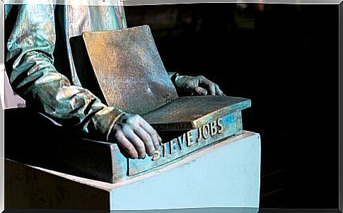 Steve Jobs Statue