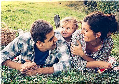 parents with daughter